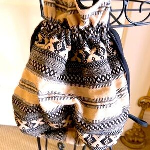 Bohemian Cross Body Bucket Bag EUC